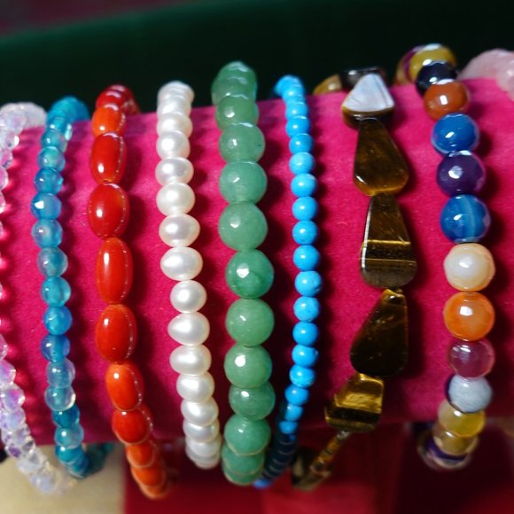 (NWT) Natural Green Jade Faceted Beaded Bracelet (Fits Sm to Lg Wri… - Picture 5 of 6